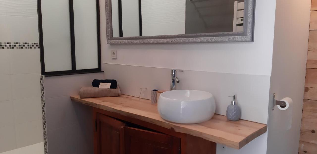 A L'Ombre De La Treille -Proche Saint-Emilion Bed and Breakfast Εξωτερικό φωτογραφία