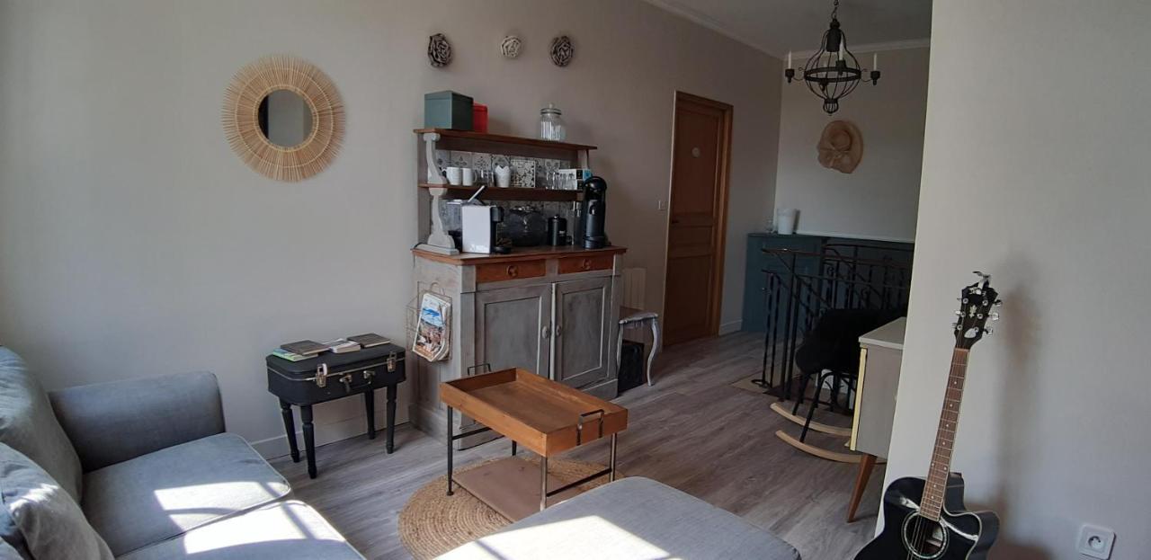 A L'Ombre De La Treille -Proche Saint-Emilion Bed and Breakfast Εξωτερικό φωτογραφία