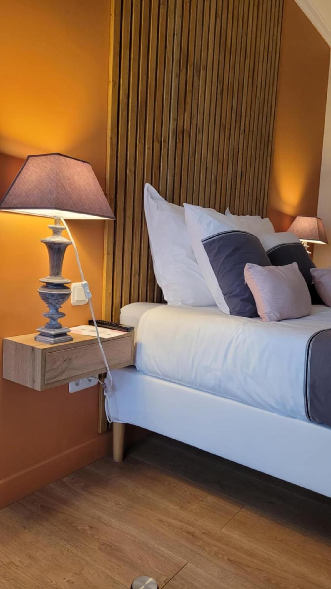 A L'Ombre De La Treille -Proche Saint-Emilion Bed and Breakfast Εξωτερικό φωτογραφία