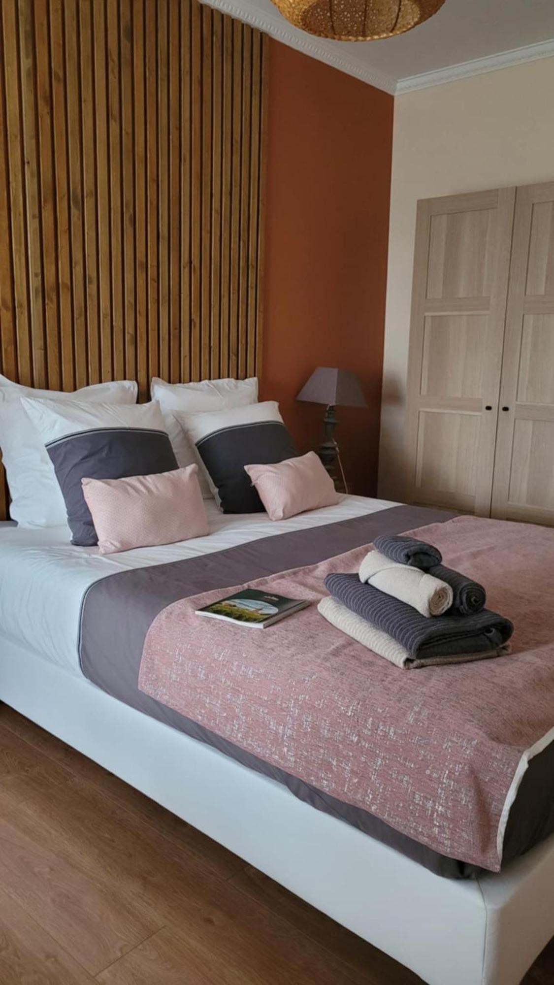 A L'Ombre De La Treille -Proche Saint-Emilion Bed and Breakfast Εξωτερικό φωτογραφία